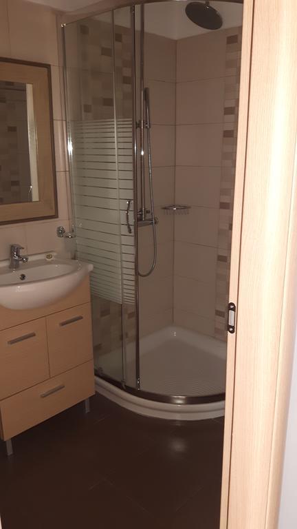 Minoa Hotel Науса Екстериор снимка